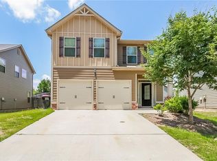 7543 Springbox Dr, Fairburn, GA 30213