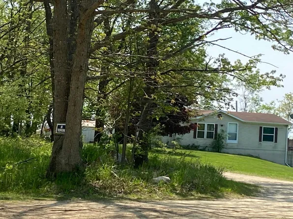 12500 Snow Rd, Hanover, MI 49241