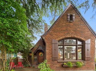 2323 46th Ave SW, Seattle, WA 98116