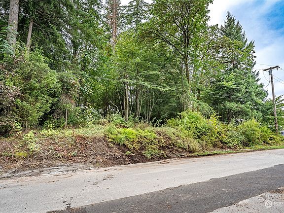 2nd image of 777 Sunset Lane W
