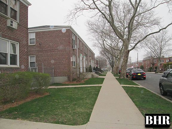 2nd image of 1744 E 55th St