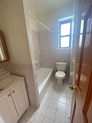 3rd image of 1462 Ovington Ave APT 12A