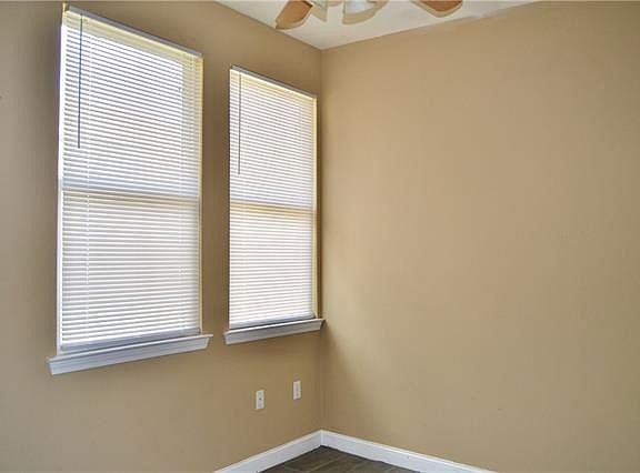 5th image of 2990 Toledano St