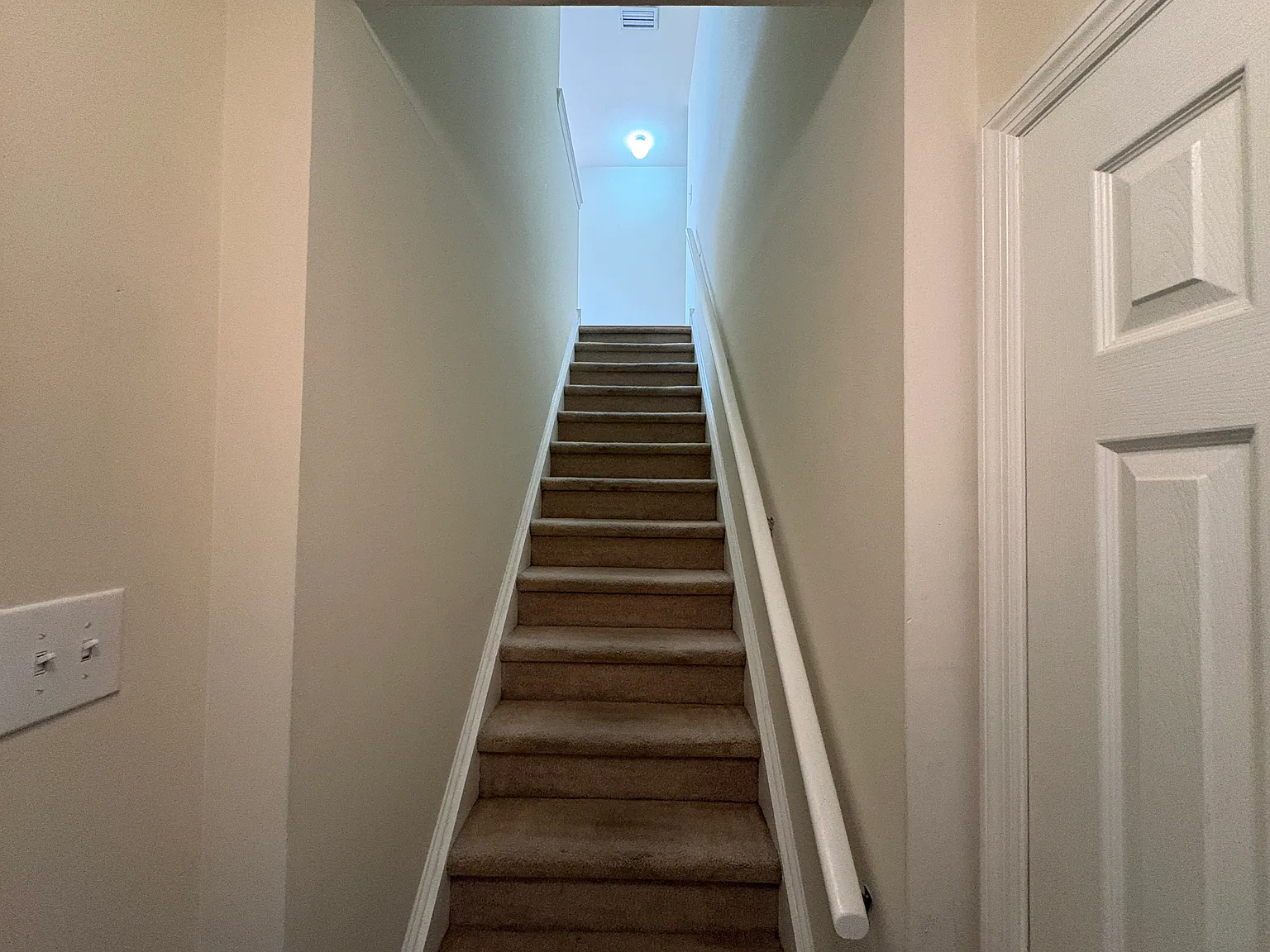 514 Astor Square — Photo 2