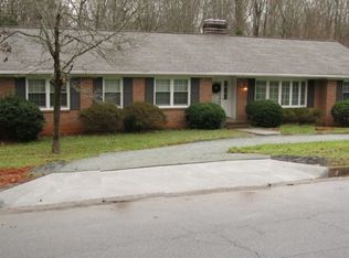 3440 Kirklees Rd, Winston Salem, NC 27104