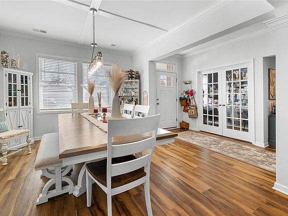 5th image of 127 Spyglass Ln