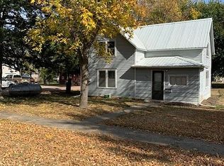354 N 6th Ave, Lake Andes, SD 57356