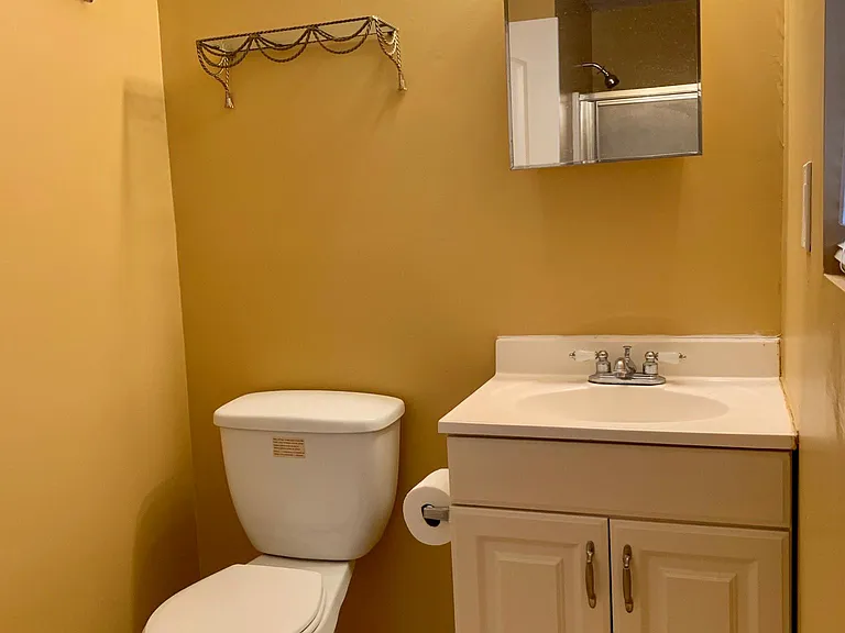 1911 Vesta Ave — Photo 11