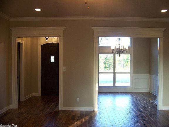 5th image of 234 Lake Valley Dr