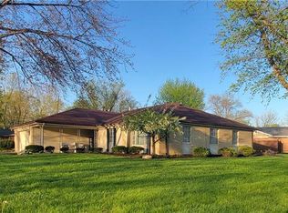 390 Edgebrook Dr, Dayton, OH 45459
