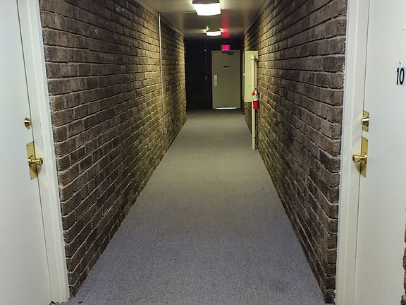 COMMON HALLWAY