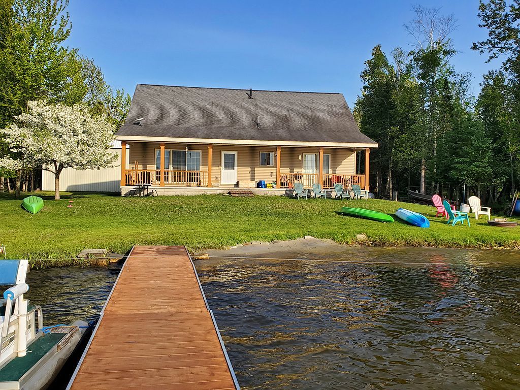 24124 Bay View Dr - Property Image