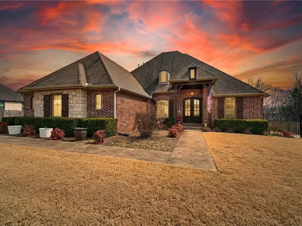 2321 Riverwater Ln, Fayetteville, AR 72703
