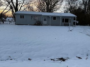 2443 Captain Ln, Decatur, IL 62526