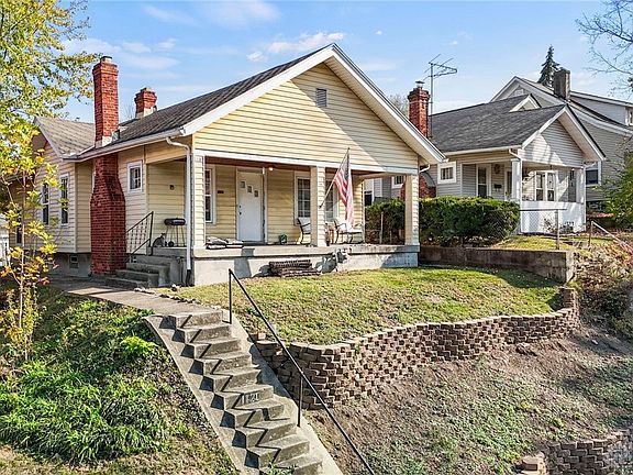 4th image of 1120 Holly Ave