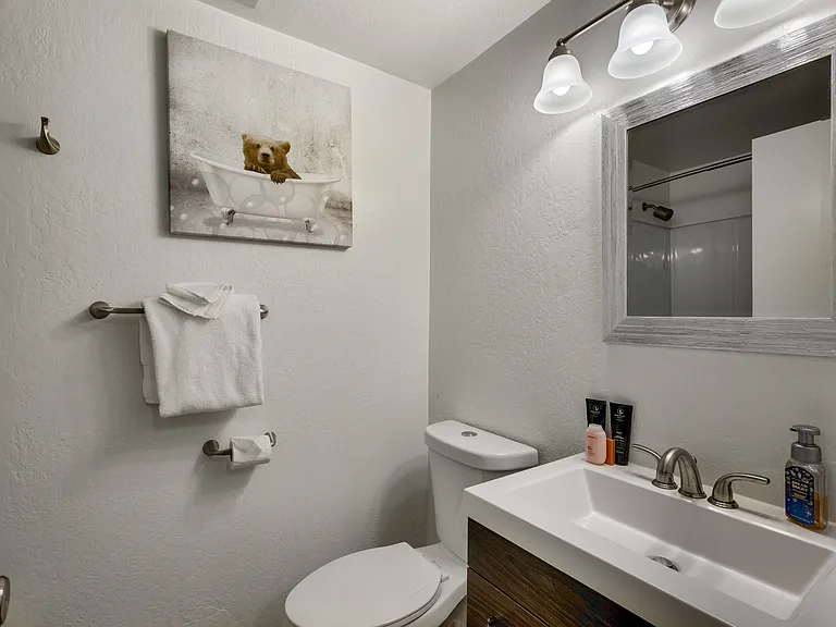1557 Sikes Ct — Photo 6
