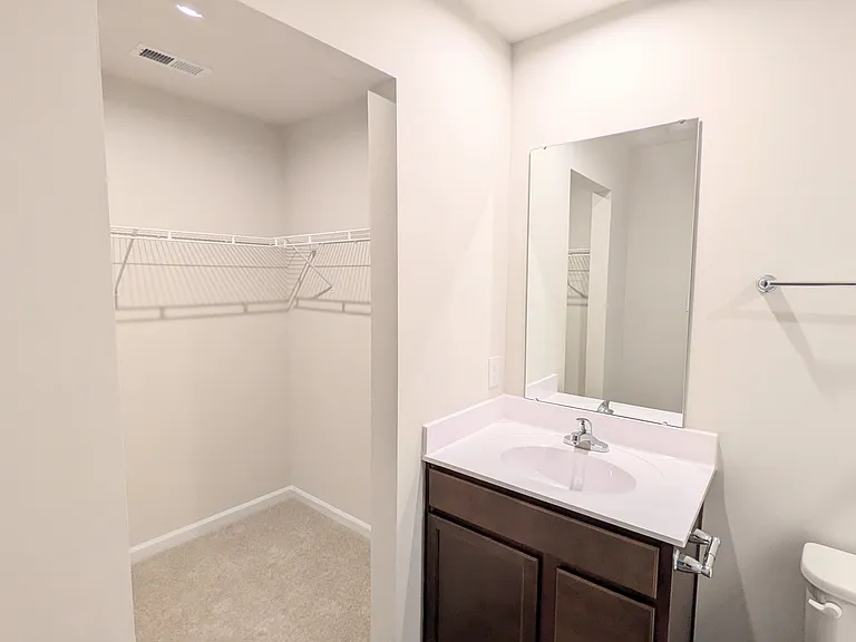 289 Hamilton Ln — Photo 7