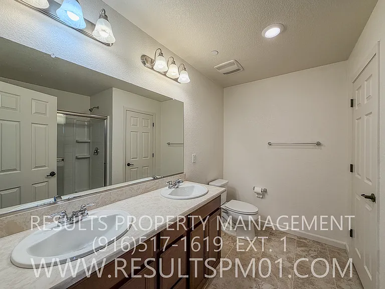 4329 Gentry Way — Photo 29