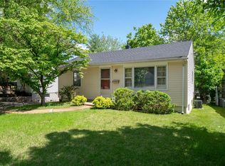 8610 Big Bend Blvd, Saint Louis, MO 63119