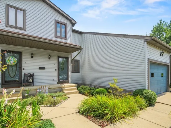 3710 Mercedes Pl, Canfield, OH 44406