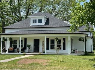 351 Etowah Rd, Benton, TN 37307