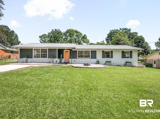 559 Marsim Dr, Fairhope, AL 36532