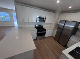 7222 Allott Ave, Van Nuys, CA 91405