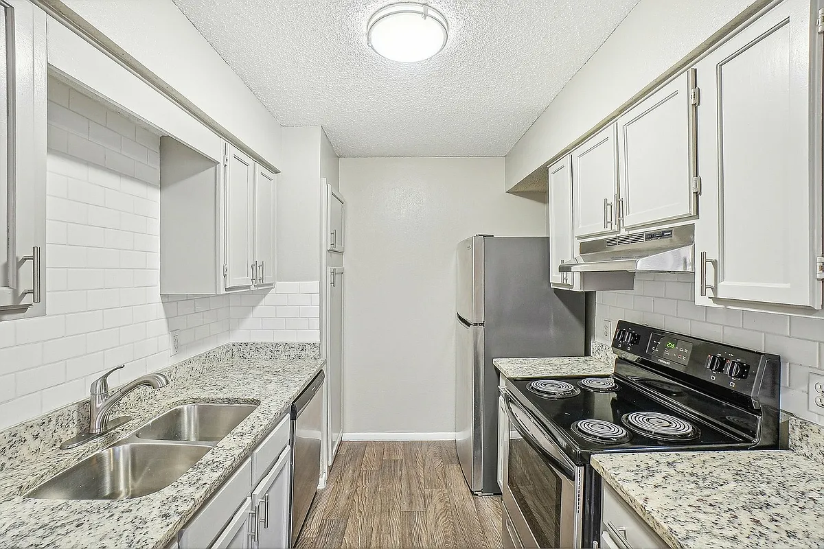 11-web-or-mls-Sappington Pl-009 - 3008 Sappington Pl