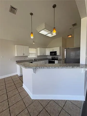 86 Derek Ln — Photo 5