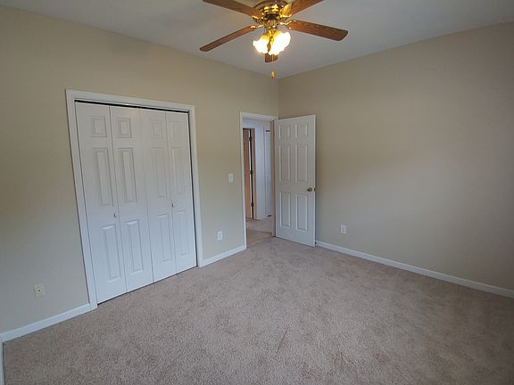 3rd image of 1515 Meadow Oak Dr