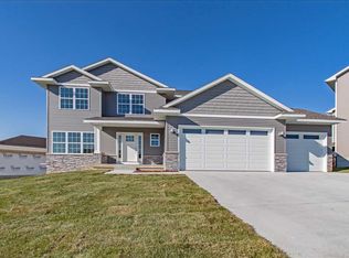 1004 Tipperary Rd, Iowacity, IA 52246