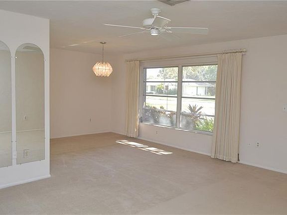 3rd image of 7416 Dickens Dr