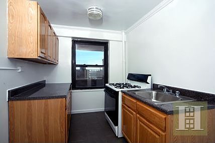 5th image of 413 Grand St APT F1803