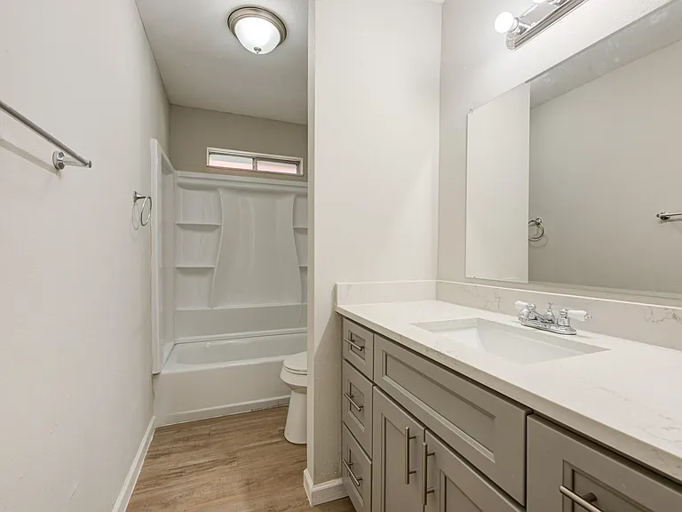 2035 Deerhurst Ln — Photo 15