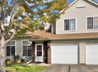 532 Old Steine Cir, New Brighton, MN 55112