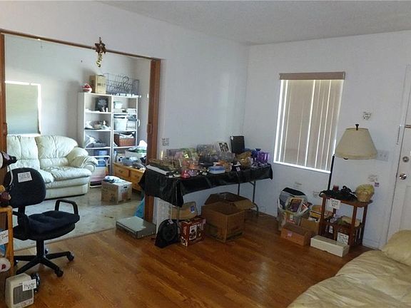 3rd image of 2072 Balfour Cir