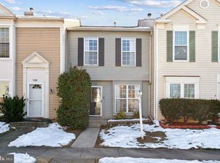 7107 Strawn Ct, Alexandria, VA 22306