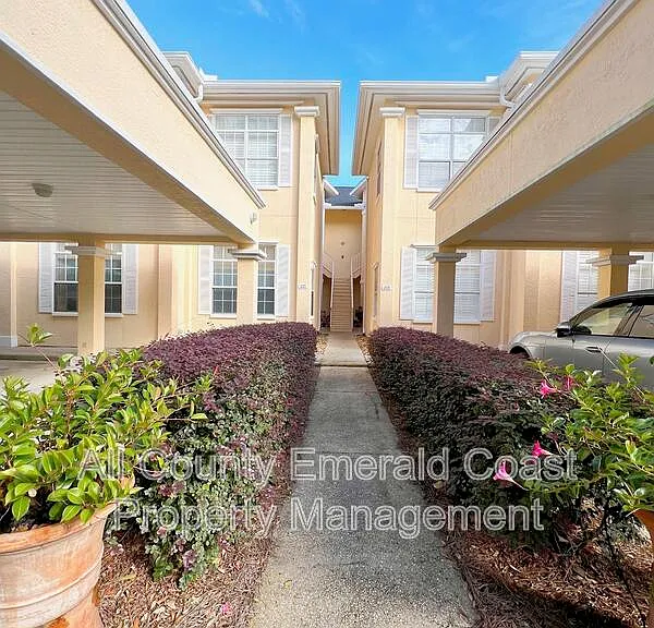 420 Oak Harbour Ln #201 — Photo 3