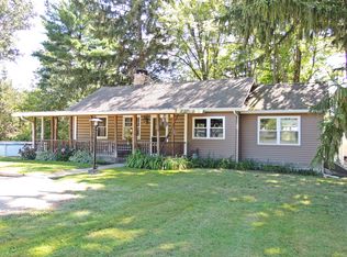 6474 Chestnut Ln, Orchard Park, NY 14127