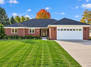 1800 John Paul Ct, Oxford, MI 48371