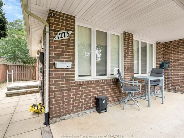 1273 Aire Pl, Windsor, ON N8S 4E3