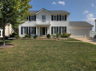 510 Fox Pointe Dr, Saint Charles, MO