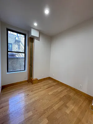 Rented by Douglas Elliman | media 31