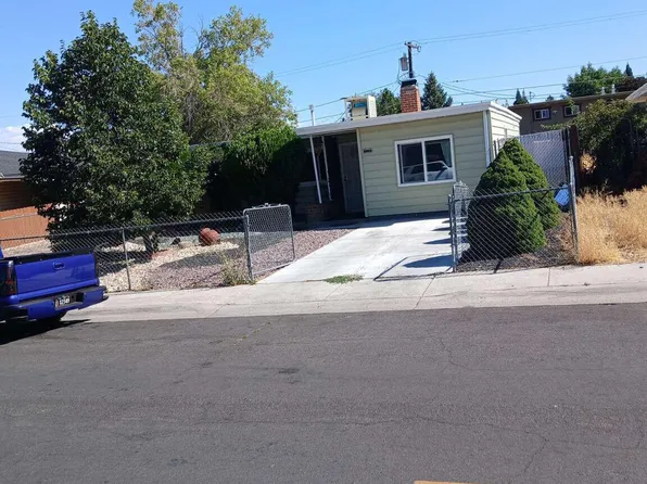 620 Winston Dr, Reno, NV 89512