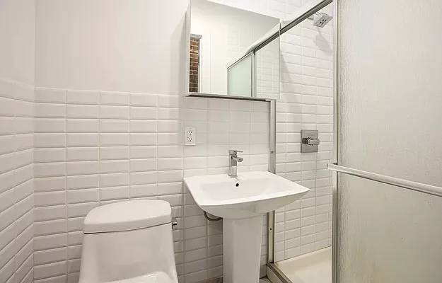 Rented by Douglas Elliman | media 21