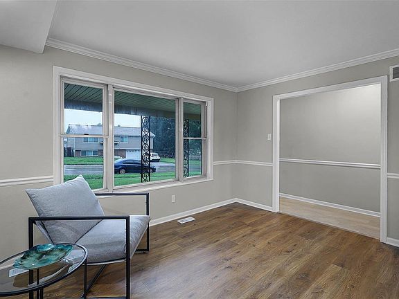 4th image of 5555 Delcastle Dr