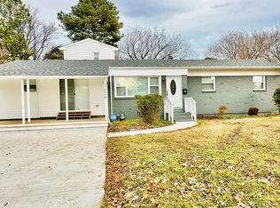 1008 Perth Ln, Virginia Beach, VA 23455