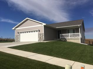 1012 Laporte St, Wayne, NE 68787