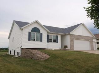 802 Nash Ln, Deforest, WI 53532