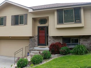 1015 Jim Brown Pkwy, Council Bluffs, IA 51503